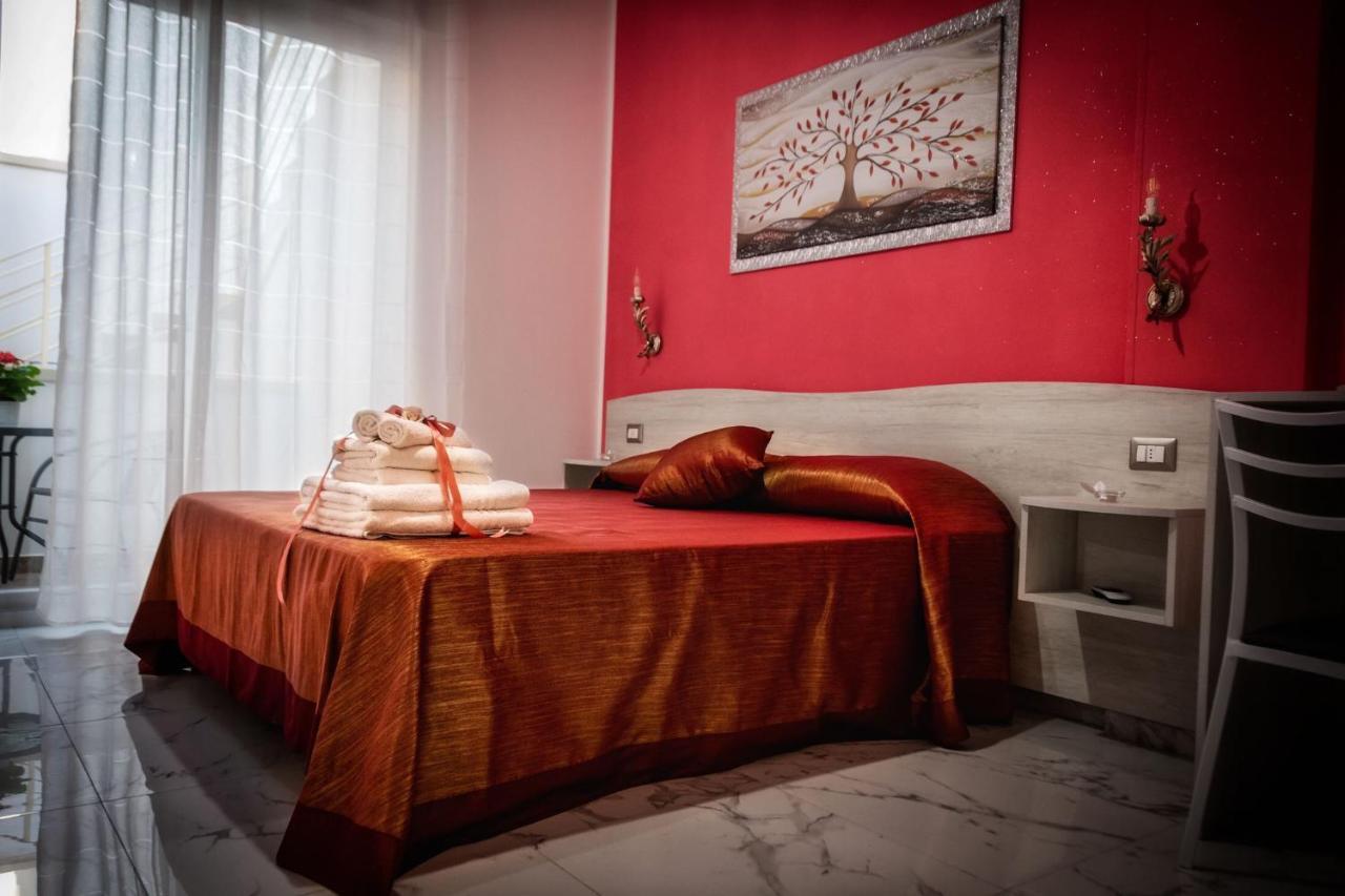 Le Colonne Bed & Breakfast Racale Exterior photo