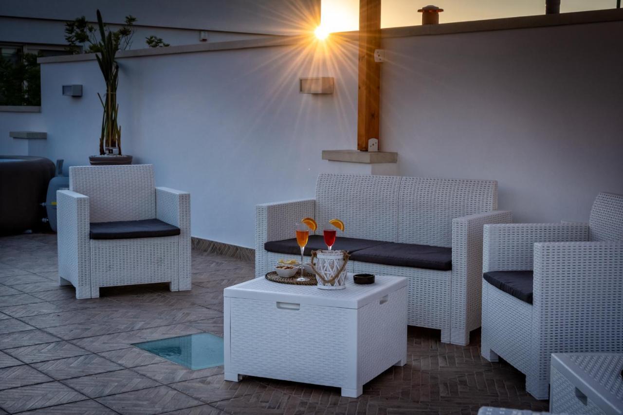 Le Colonne Bed & Breakfast Racale Exterior photo